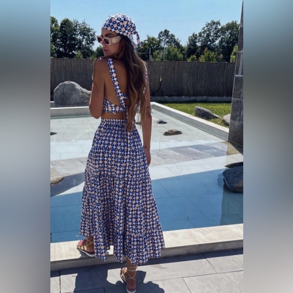 ❌SOLD❌. Zara Blue and White Skirt Set - Picture 5 of 7